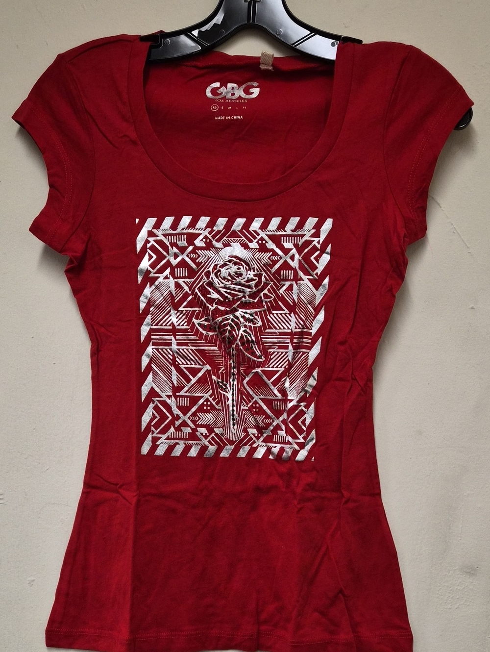 GBG Los Angeles Red Short-Sleeve Tee with Metallic Rose Graphic Size XS